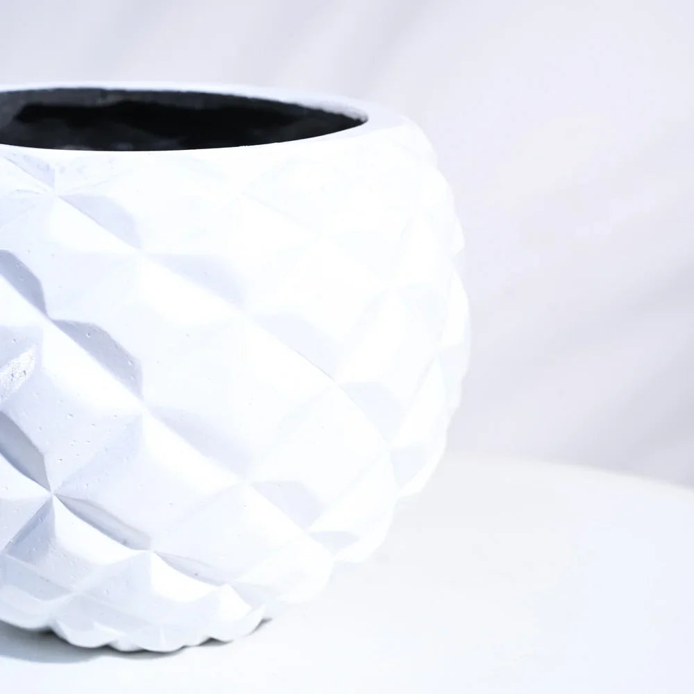 Ugaoo Planter Heraldry Vase Ball (White)